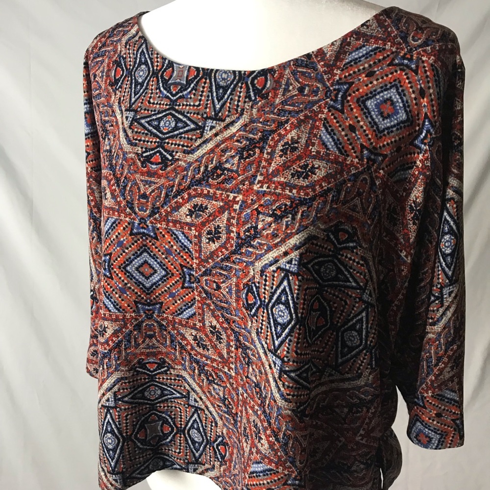 Cropped top in fun pattern